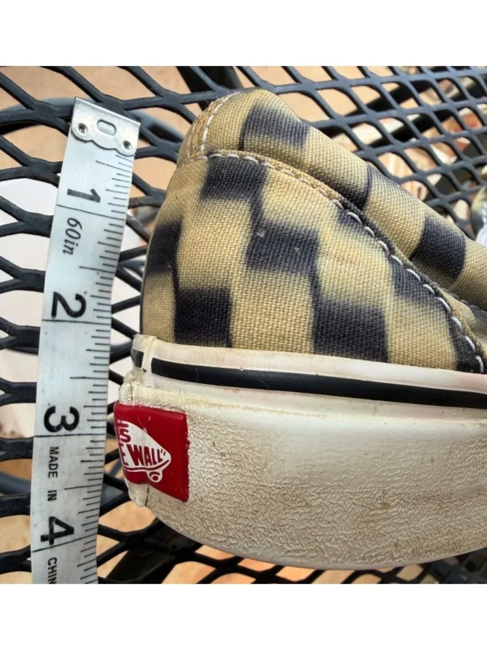 Vans Classic Slip-on Checker Casual Sneakers Adult Size Women's 9/Men's 7.5